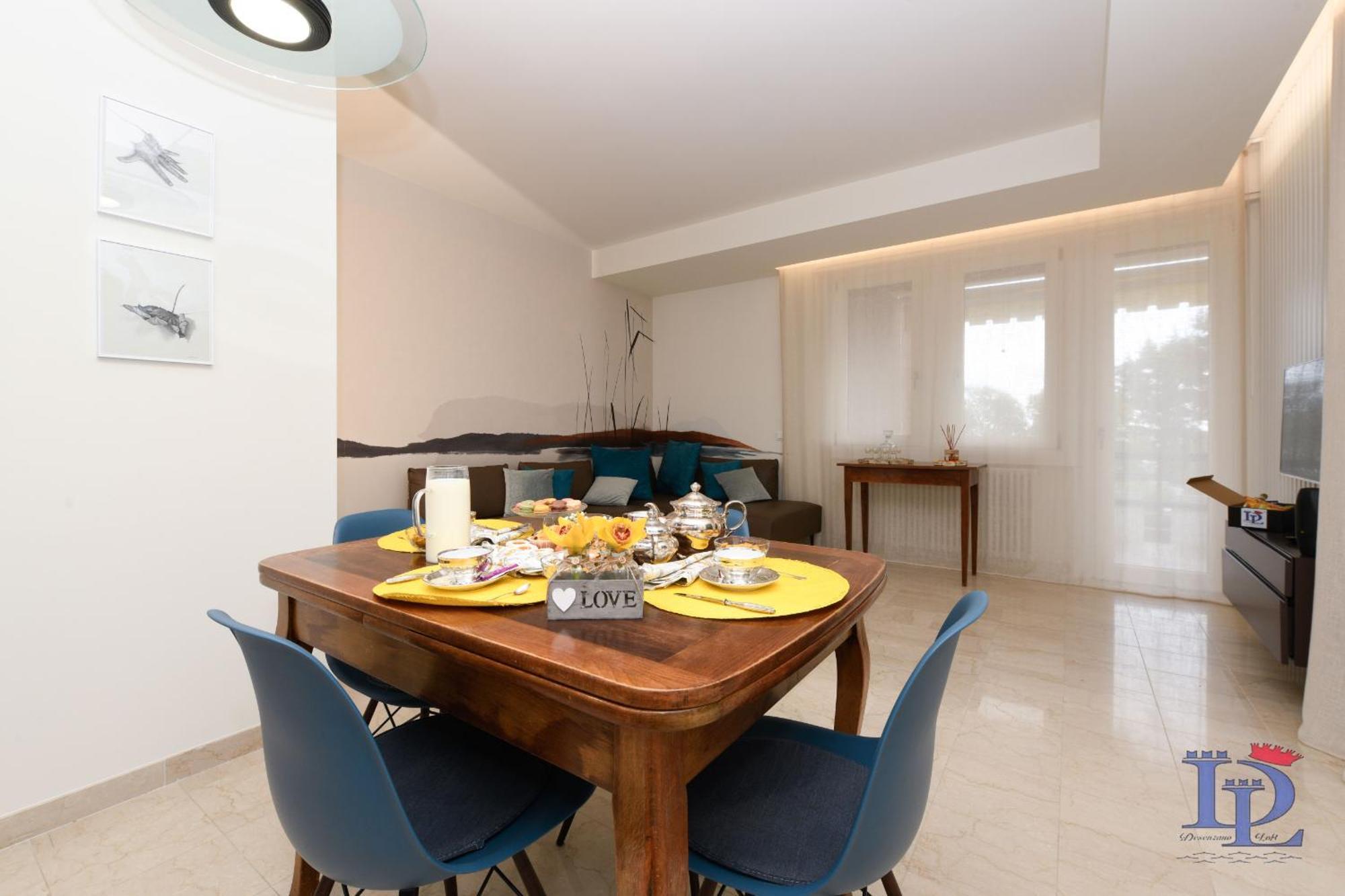 Desenzanoloft Official Partner Marriott Homes & Villas - Imperium Ντεζεντσάνο ντελ Γκάρντα Εξωτερικό φωτογραφία